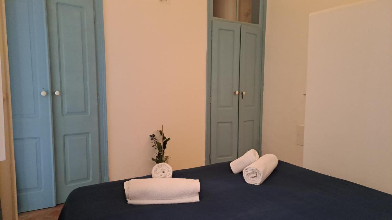 Olhaomirante Guesthouse ภายนอก รูปภาพ