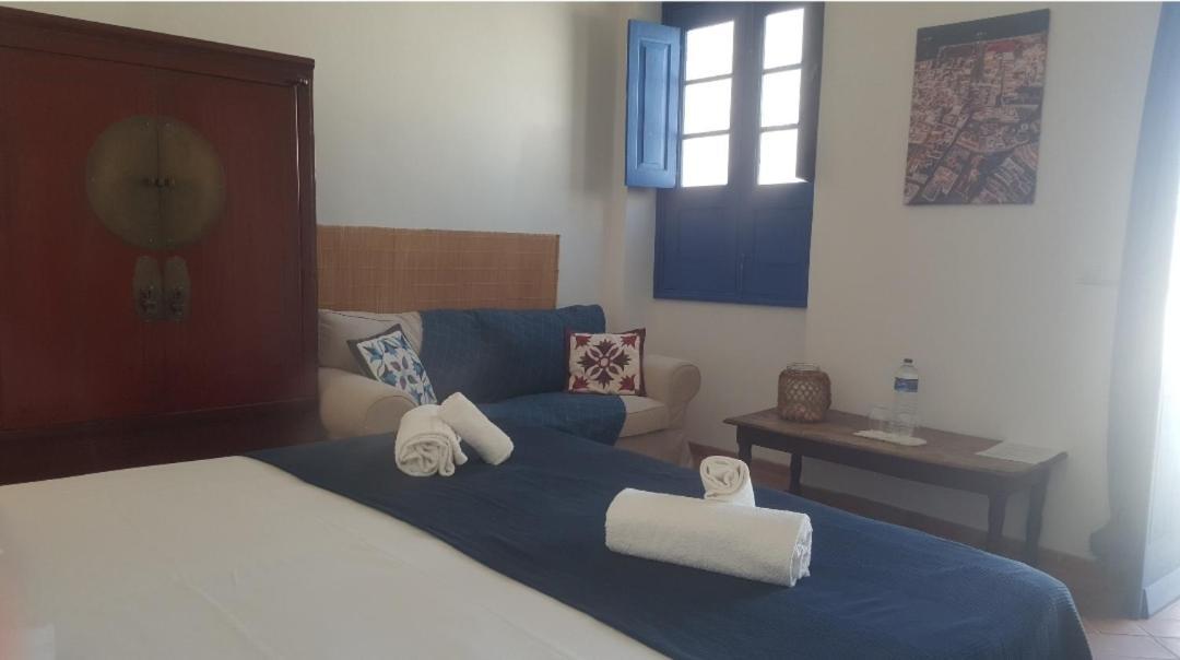 Olhaomirante Guesthouse ภายนอก รูปภาพ